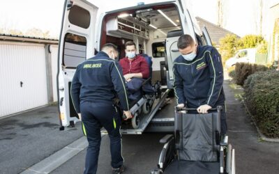 Retour à domicile après hospitalisation à Tourcoing : les avantages avec Ambulance Services Nord